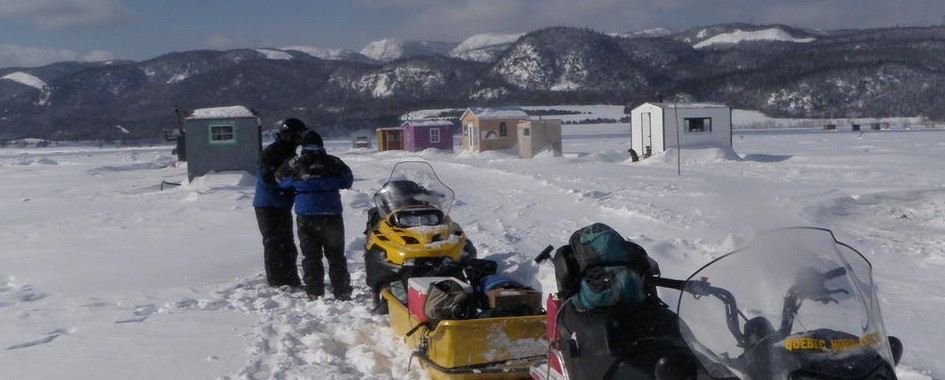 Forfaits motoneige Pêche blanche Anse St-jean 418-525-7748
